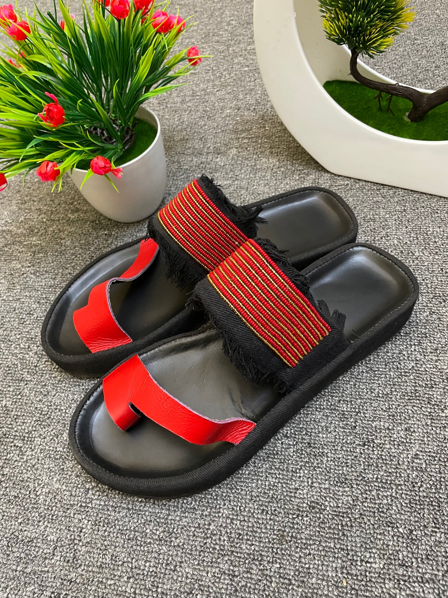 Impano sandals